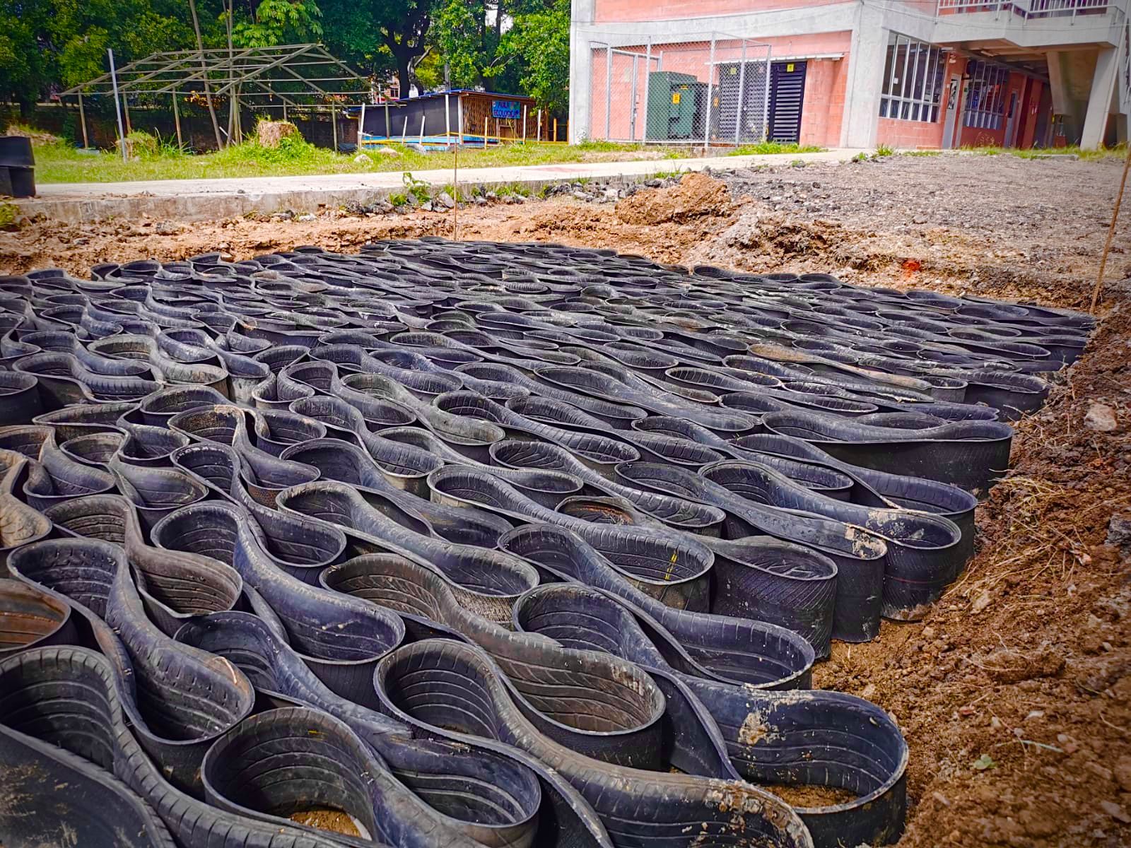 Alcaldía de Ibagué refuerza malla vial rural con innovadora tecnología a  base de llantas recicladas - ::Tolima Online::